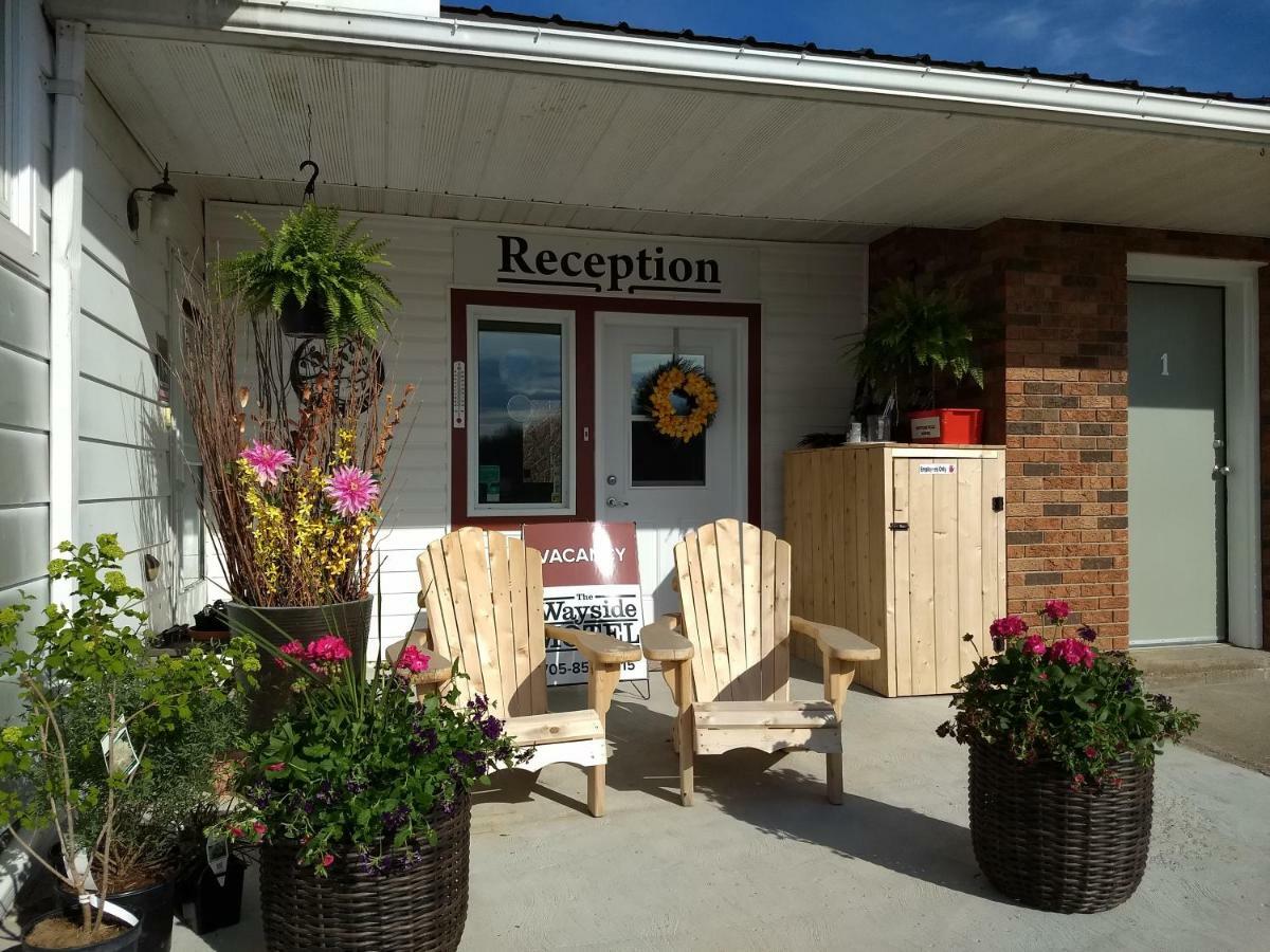 Wayside Motel Manitoulin Manitowaning Exterior photo